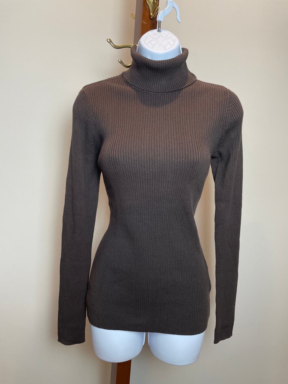 Basic Editions Top Size S Brown Cotton Ribbed Turtleneck Stretch Knit NWT